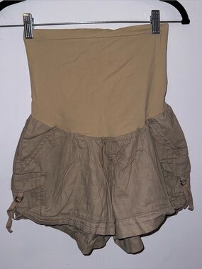 Motherhood maternity size medium over the belly tan cargo shorts